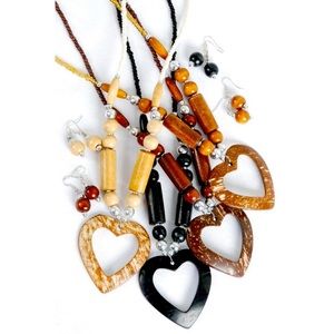 Wooden Beads
Coconut Shell Heart
Necklace with matching earrings
